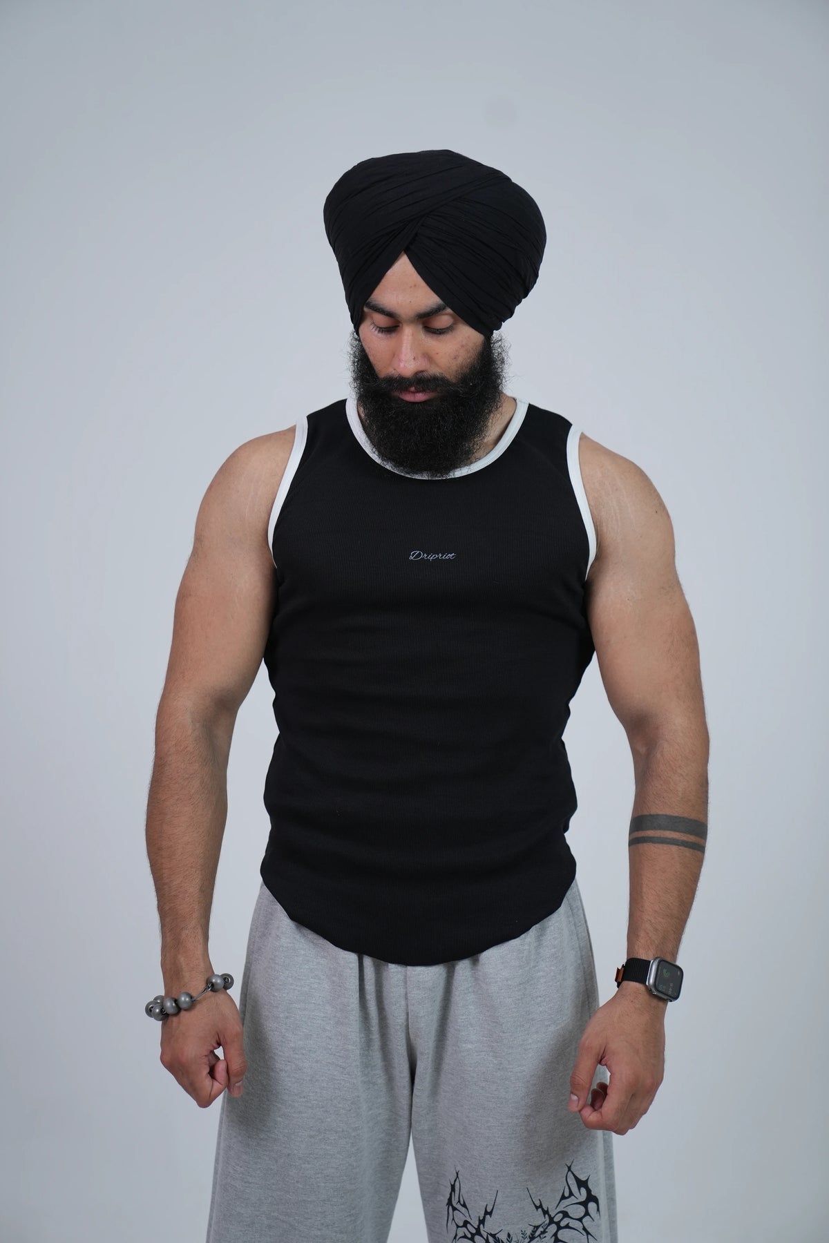 BLACK VEST