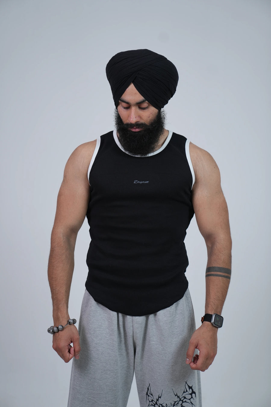 BLACK VEST