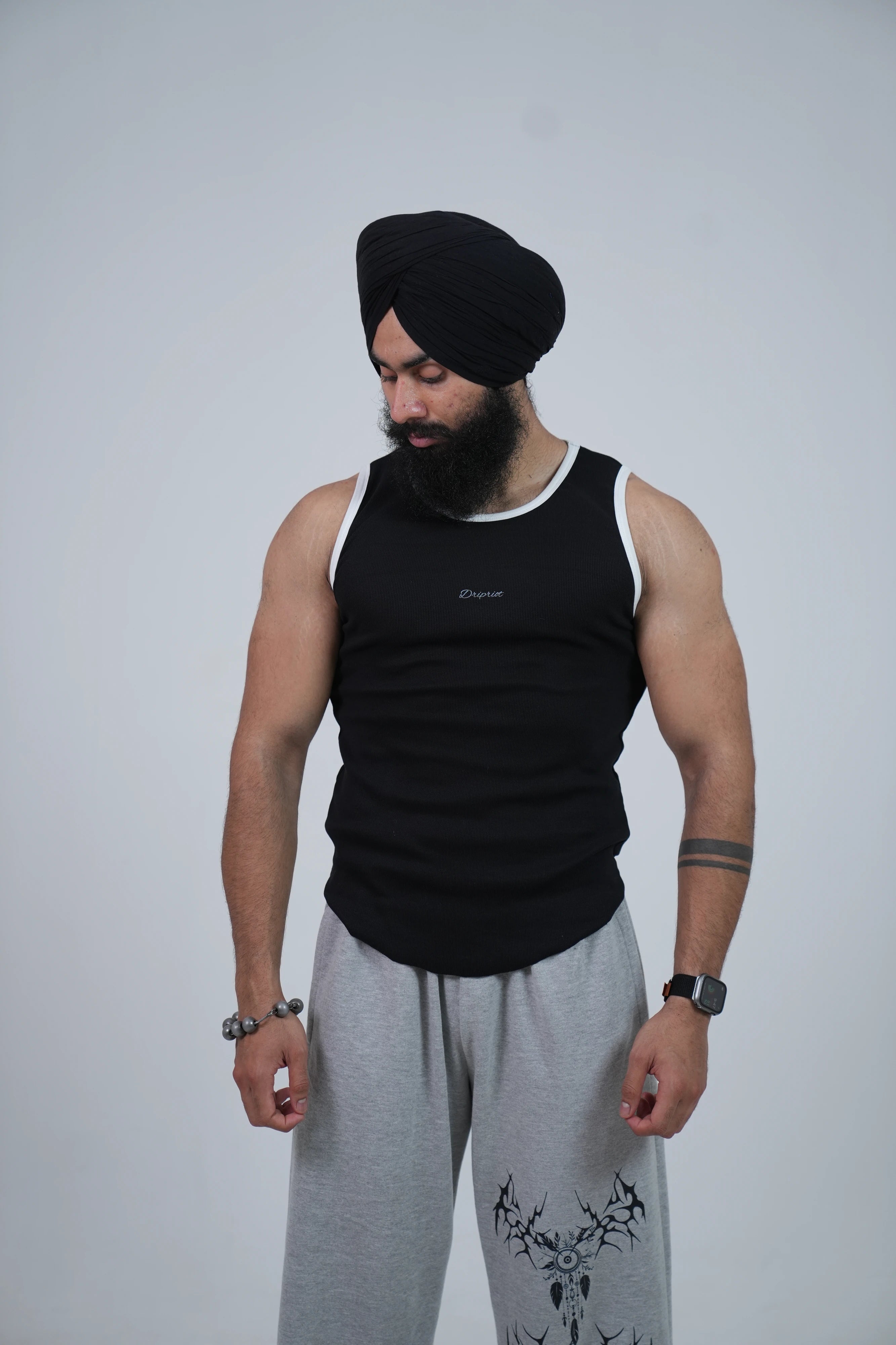 BLACK VEST