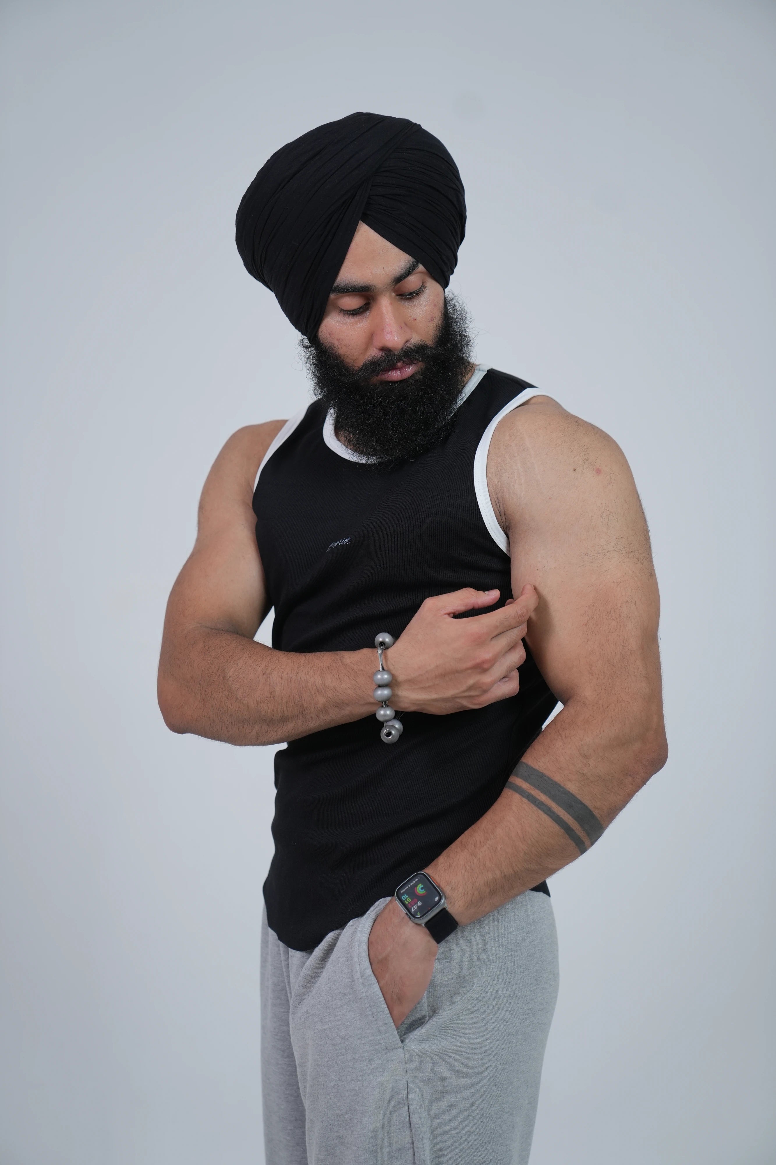 BLACK VEST