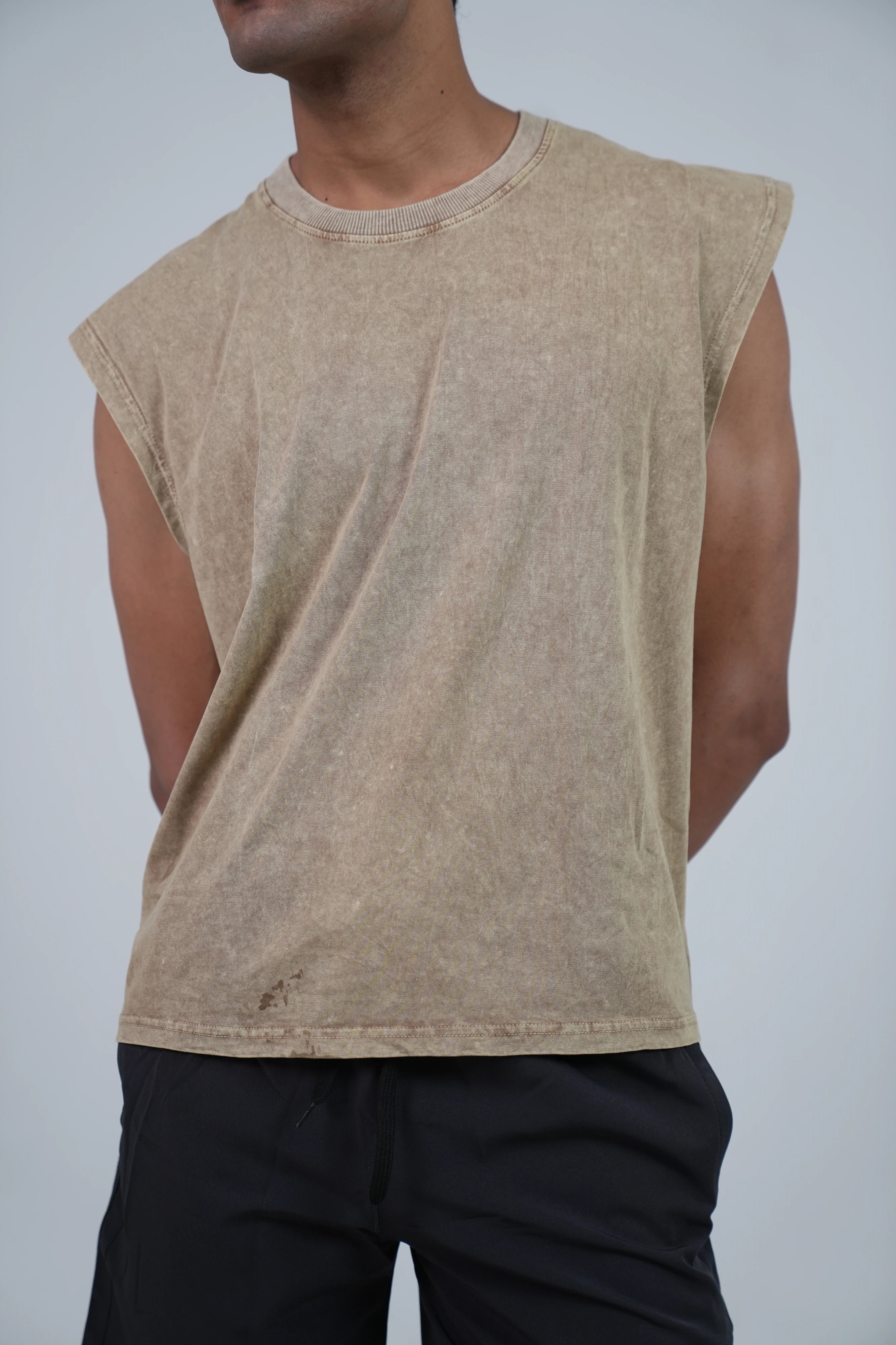 Acidwash desert dust boxy tank