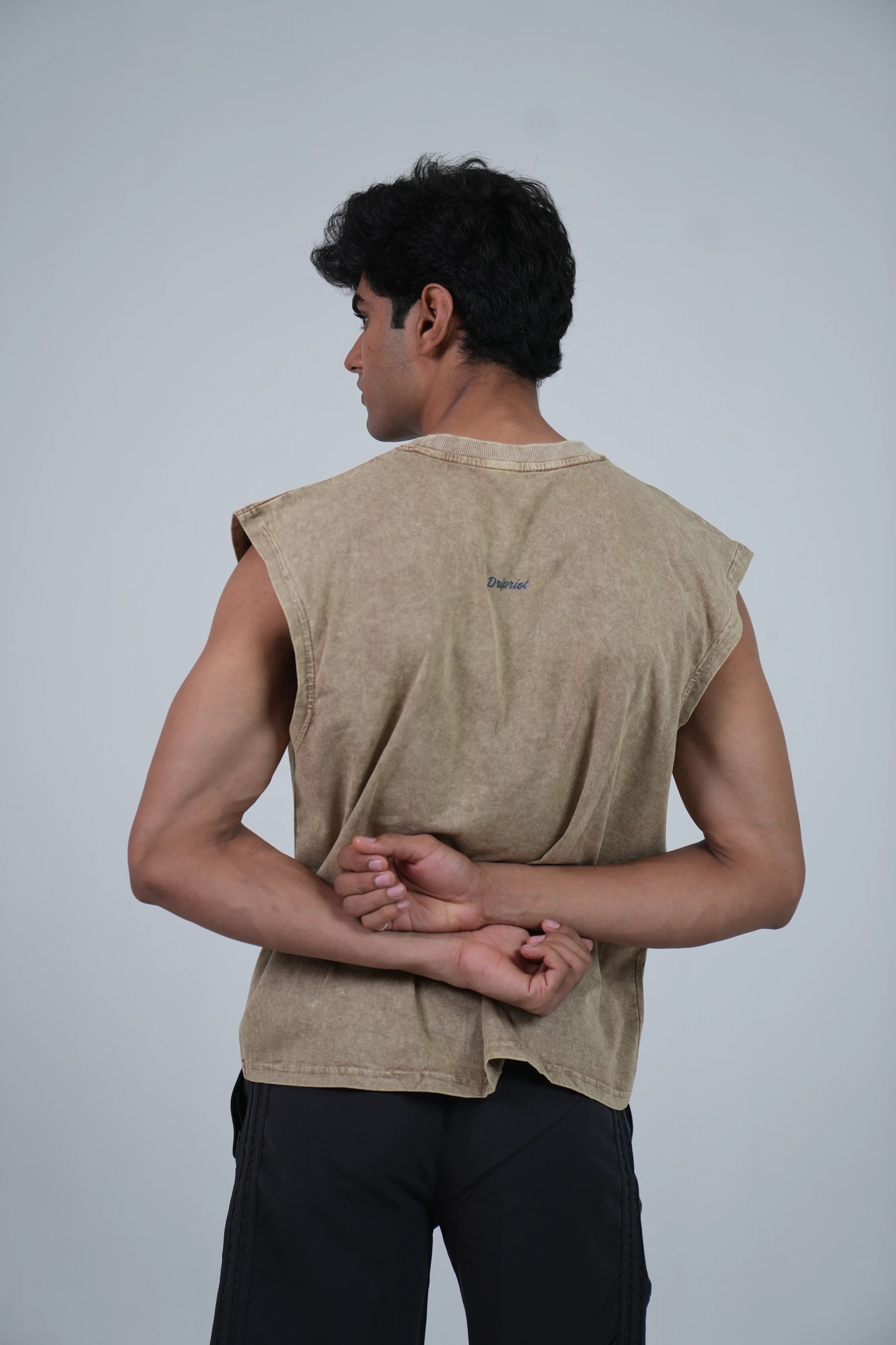Acidwash desert dust boxy tank
