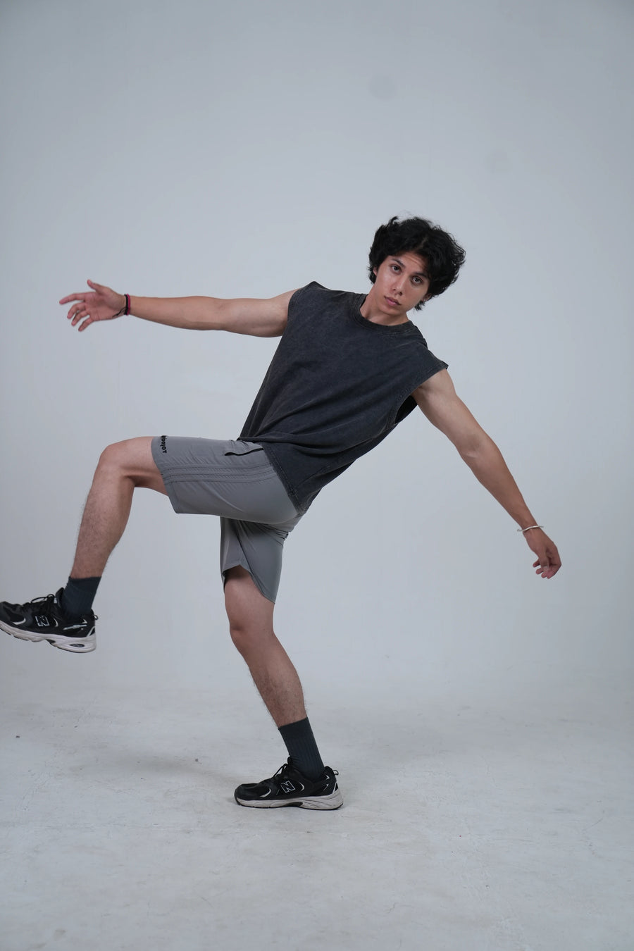 Acidwash smoky black boxy tank