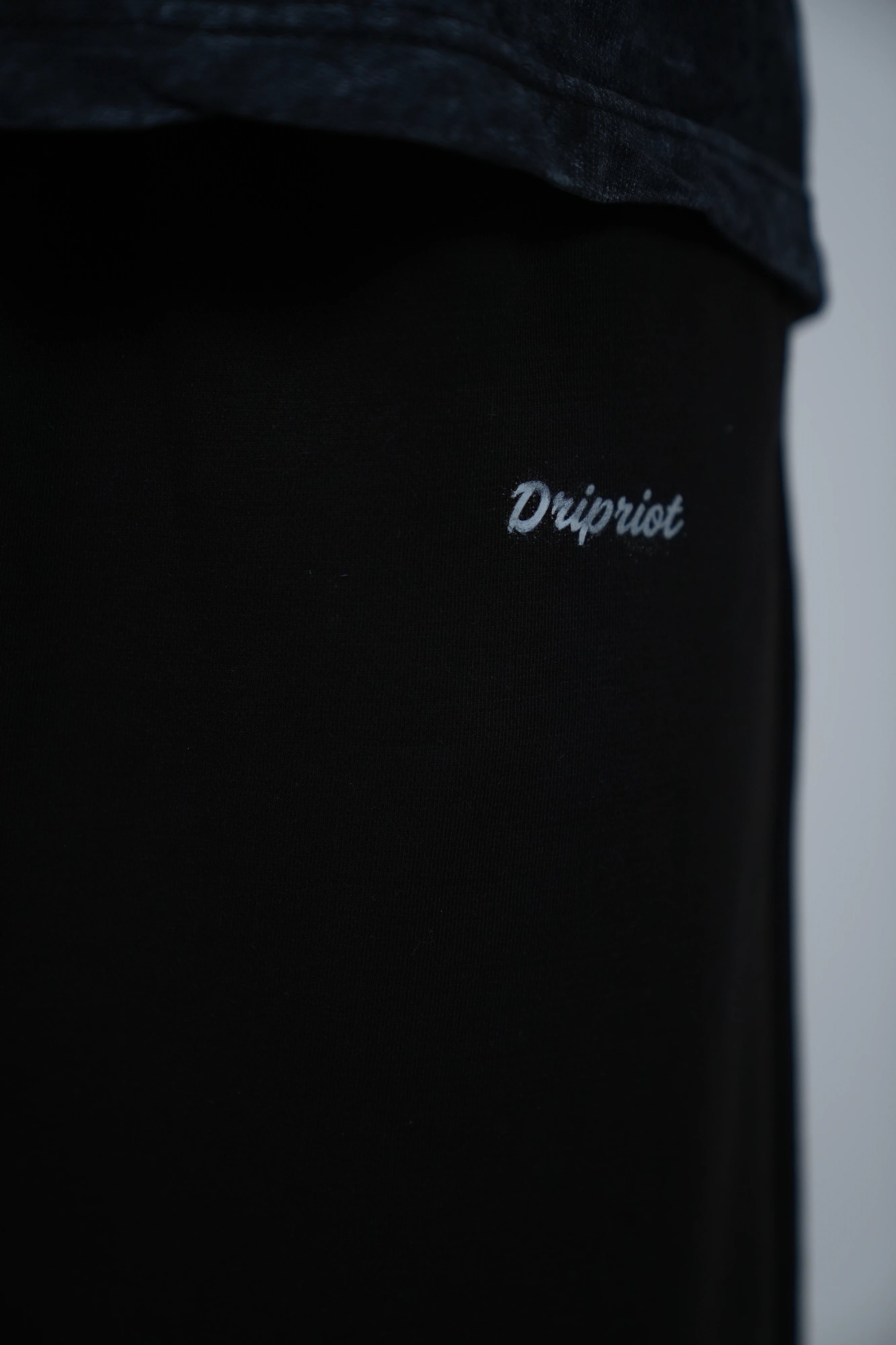 baggy-black-closeup